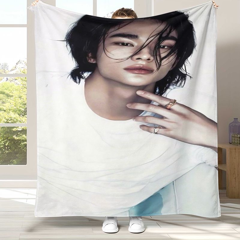 SK Korean F-Felixs Star Lee Yo - Modern Korean Lifestyle review and price